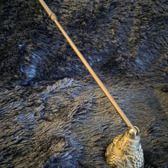 Vintage Metal Candle Snuffer – Grape & Vine Design Long Handle Candle Extinguish - Picture 2 of 7
